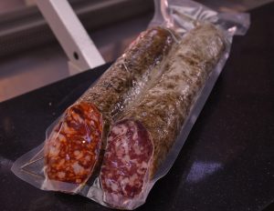 Chorizo de la Alberca envasado al vacío Carlos Macias Salamanca